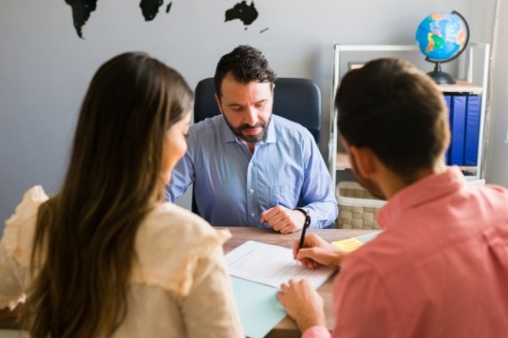 Find the Best Visa Consultant Near Me for Hassle-Free Immigration Support